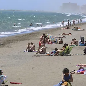 Apartamento En Calle Mendoza - Zona Huelin & 300 Mts De La Playa , Malaga Spain
